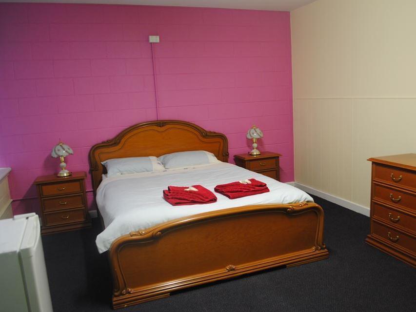 Port Adelaide Backpackers Hostel Exterior photo