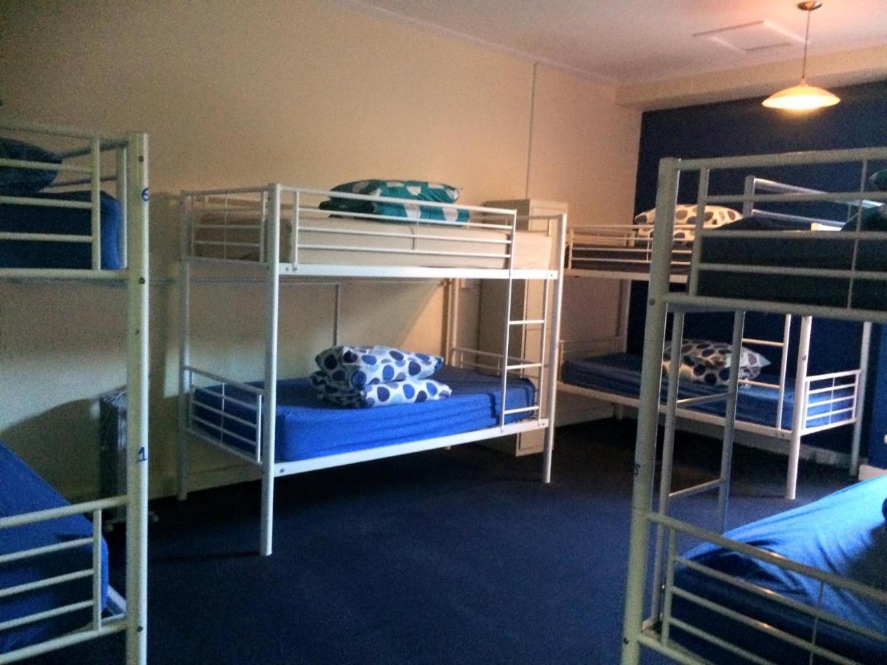 Port Adelaide Backpackers Hostel Exterior photo